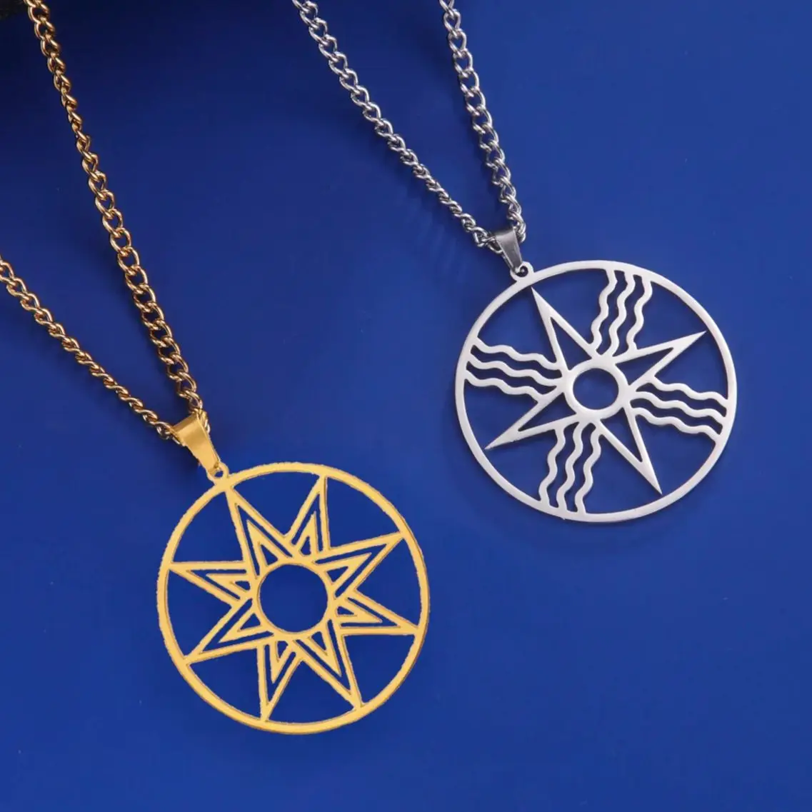 LIKGREAT Octagram Star of Ishtar Inanna Shamash Sun Pendant Necklaces for Men Women Stainless Steel Assyrian Star Jewelry Gifts