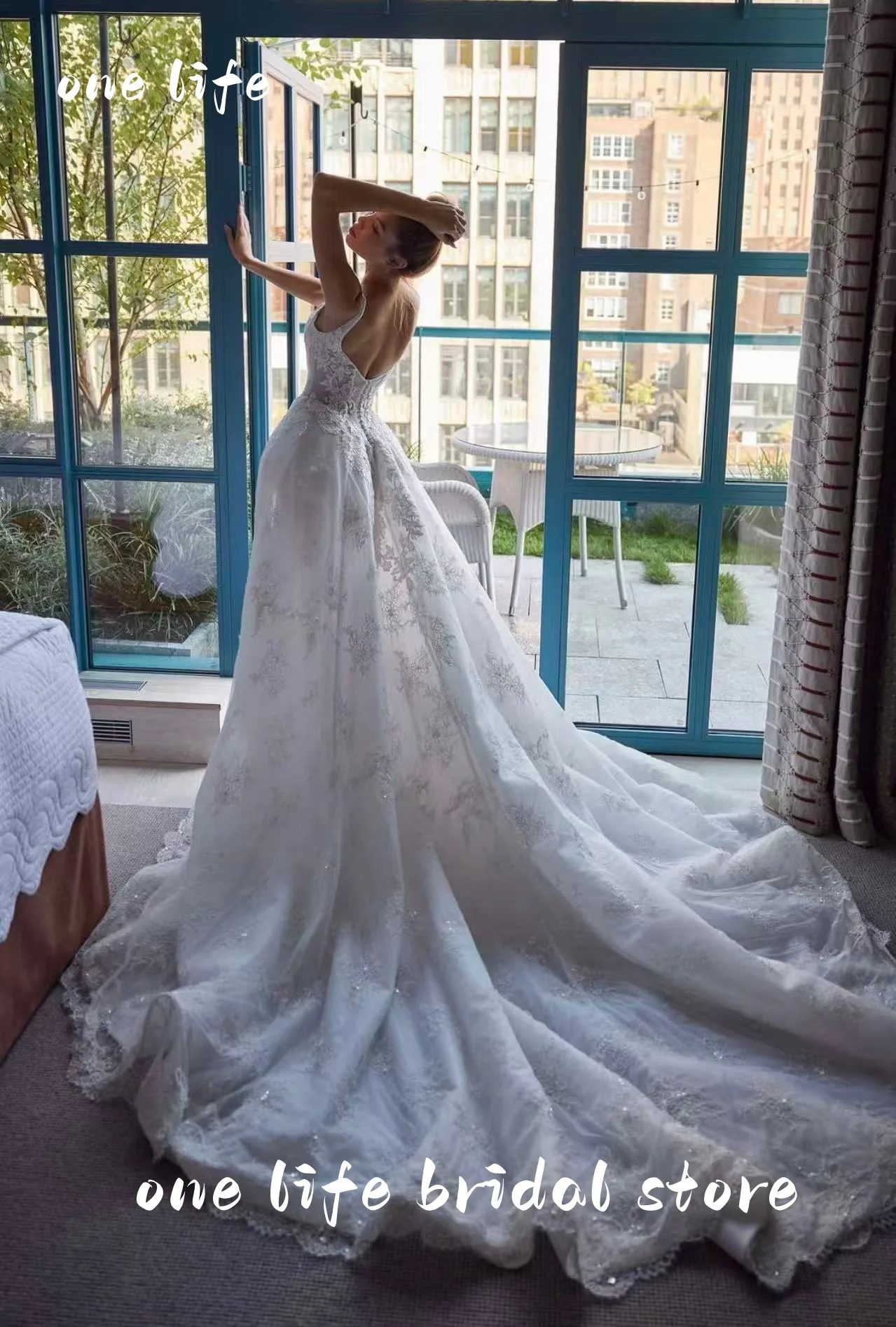 Uma vida personalizado-feito renda completa brilhante vestido de casamento robe sem mangas longo trem vestido de noiva pescoço quadrado sem costas vestido de novia