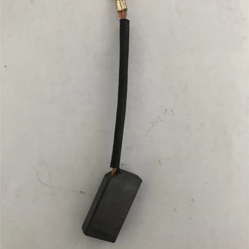 1PC 8x16x32mm 0.31"x0.62"x1.25" Motor Electric Replacement Power Tool Carbon Brush Car