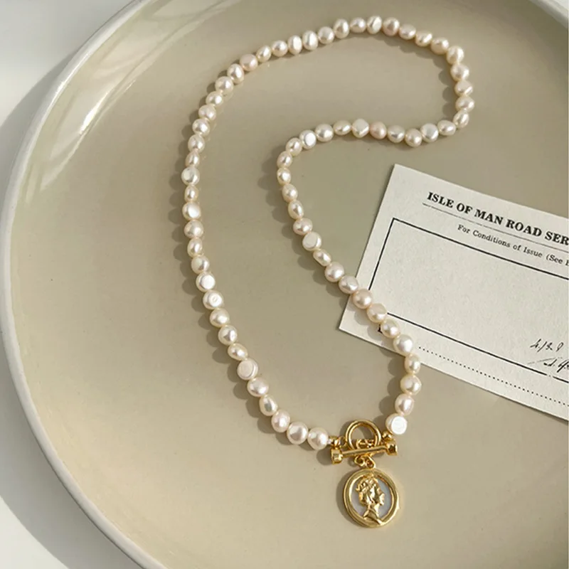 

Vintage Queen Portrait Pendant Natural Freshwater Pearl 14K Gold Filled Female Necklace Jewelry Women Short Chain No Fade