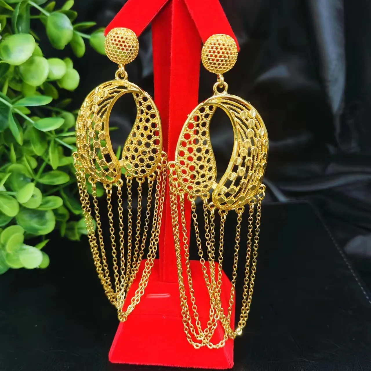 

Sunnice Real 24k Gold Plated Women's Tassel Earrings in Pairs Big Long Size Golden Ear-rings Best Design ODM Jewelry Factory