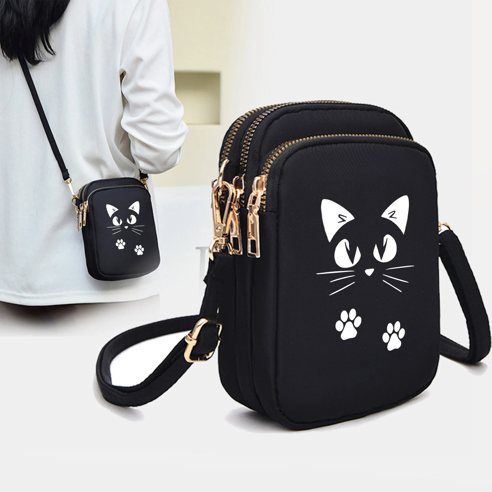 

Ladies fashion black cat printed messenger bag-adjustable shoulder strap, multi-pocket, compatible with headphones.casual style,
