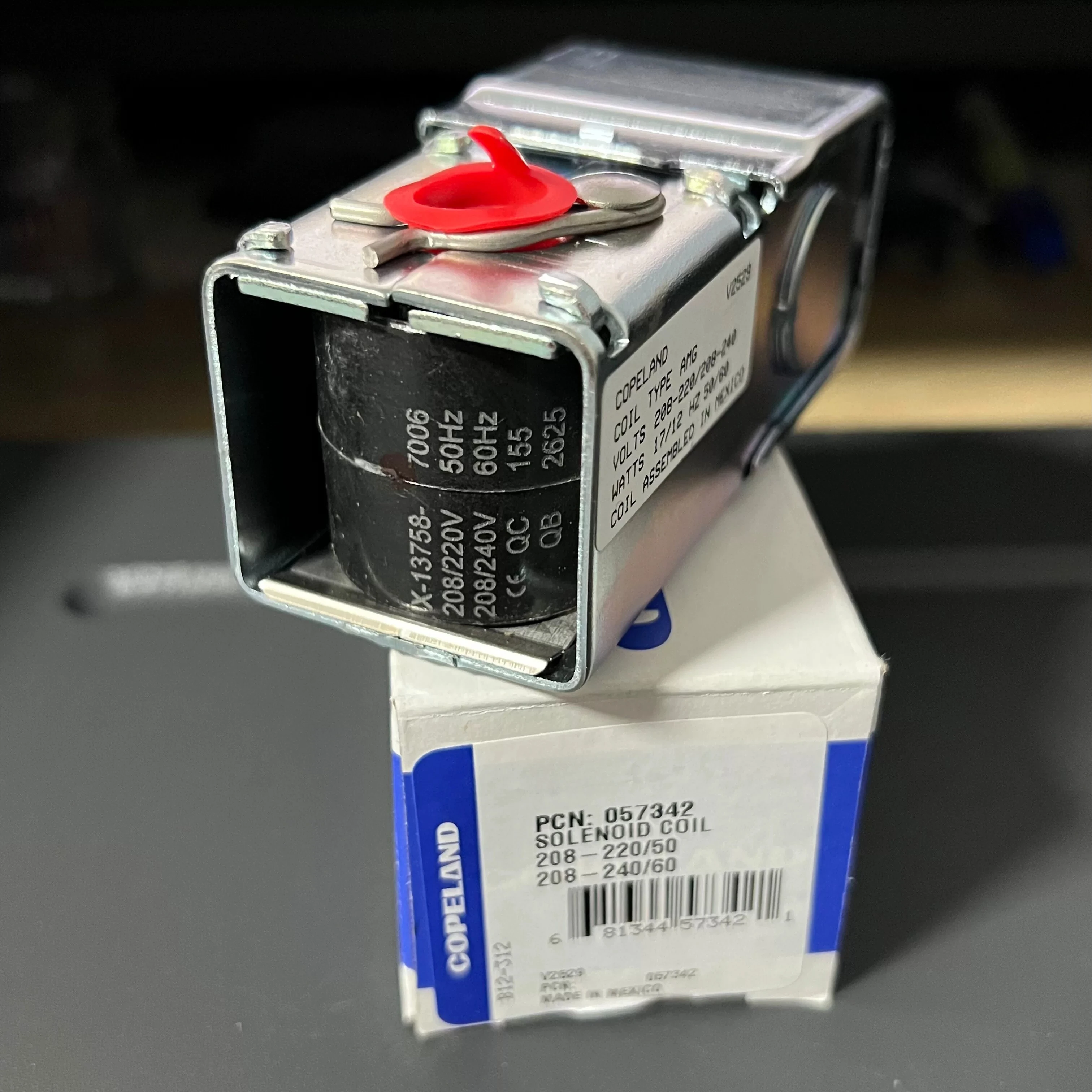 Original copeland solenoid valve coil 120V   X-13758-7006 X-27979-7206