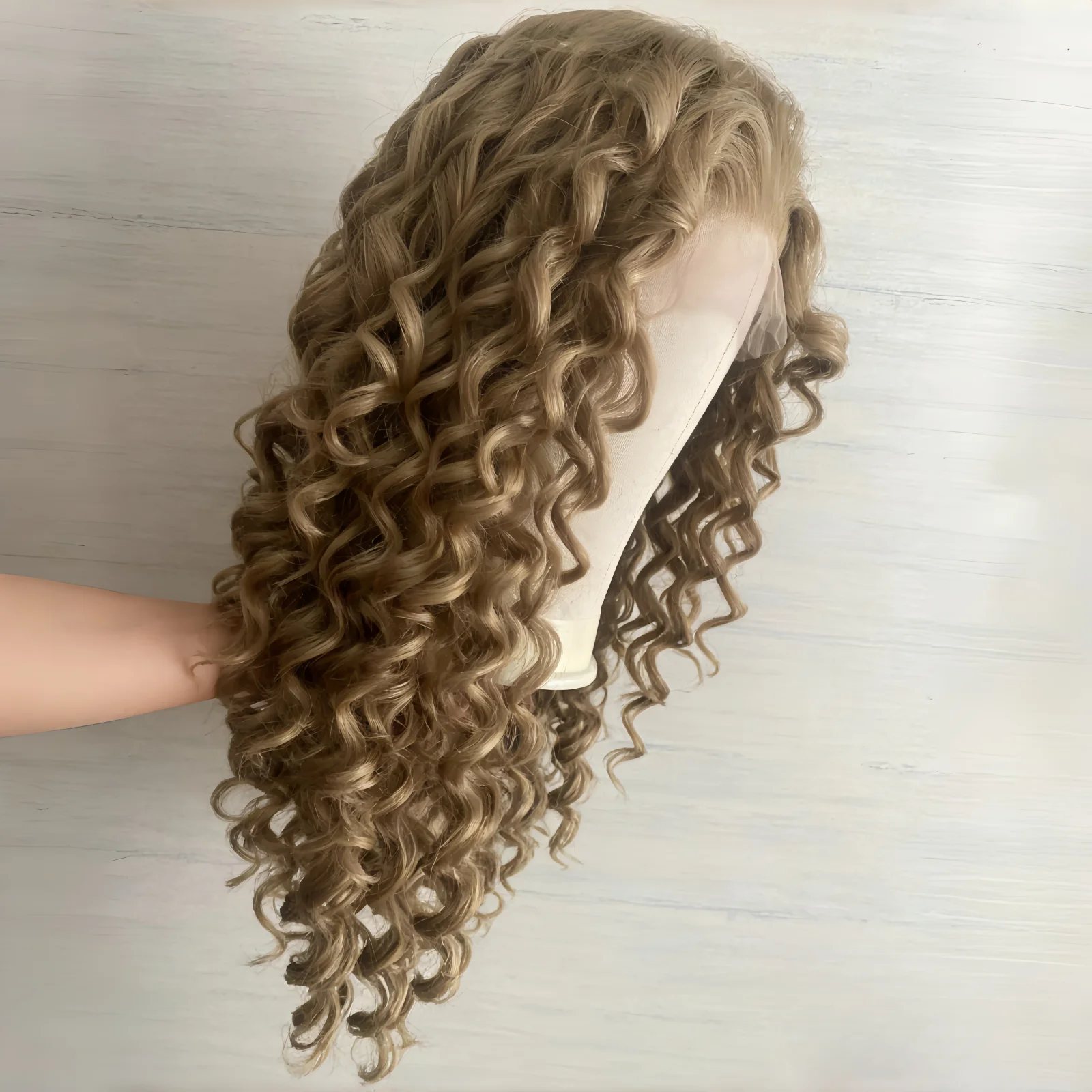 Thumbnail 4 - #18 Latest Trendy Wigs Offers