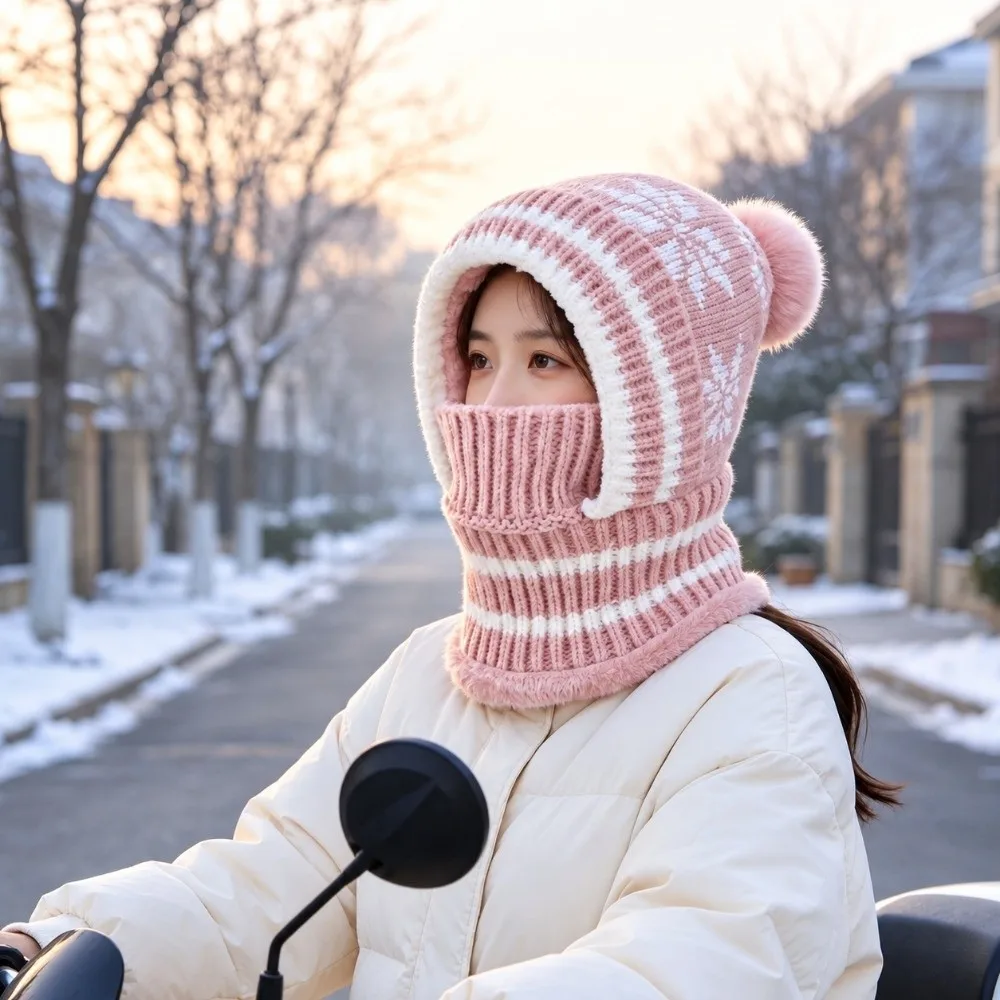 Fleece-gefütterte Strick-Balaclava-Mütze mit Schneeflocken-Jacquard, dick, warm, integrierter Schal, weiche, vollständig bedeckende Winter-Beanie-Maske – Detail 3