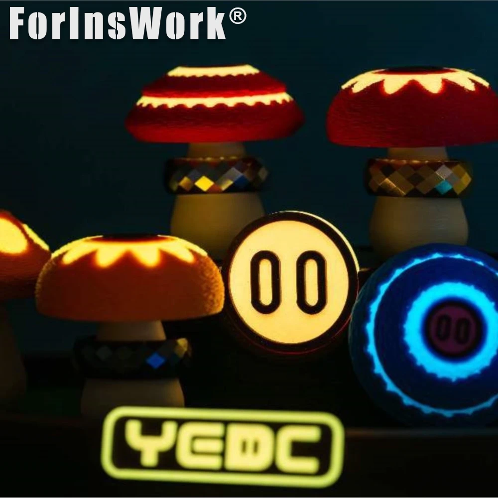 Présentoir géant de cochon de jouets périphériques YEDC et un ensemble de six présentoirs de champignons