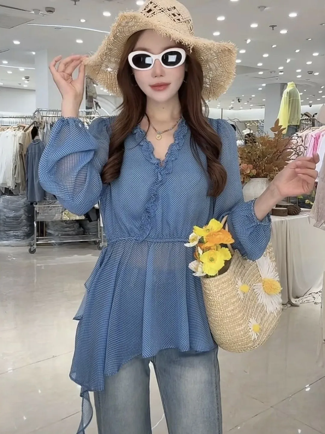

Romantic Polka Dot Long Sleeve V Neck Women's Shirt Holiday Style Bell Sleeve Slimming Sun Protection Top for Summer 2026