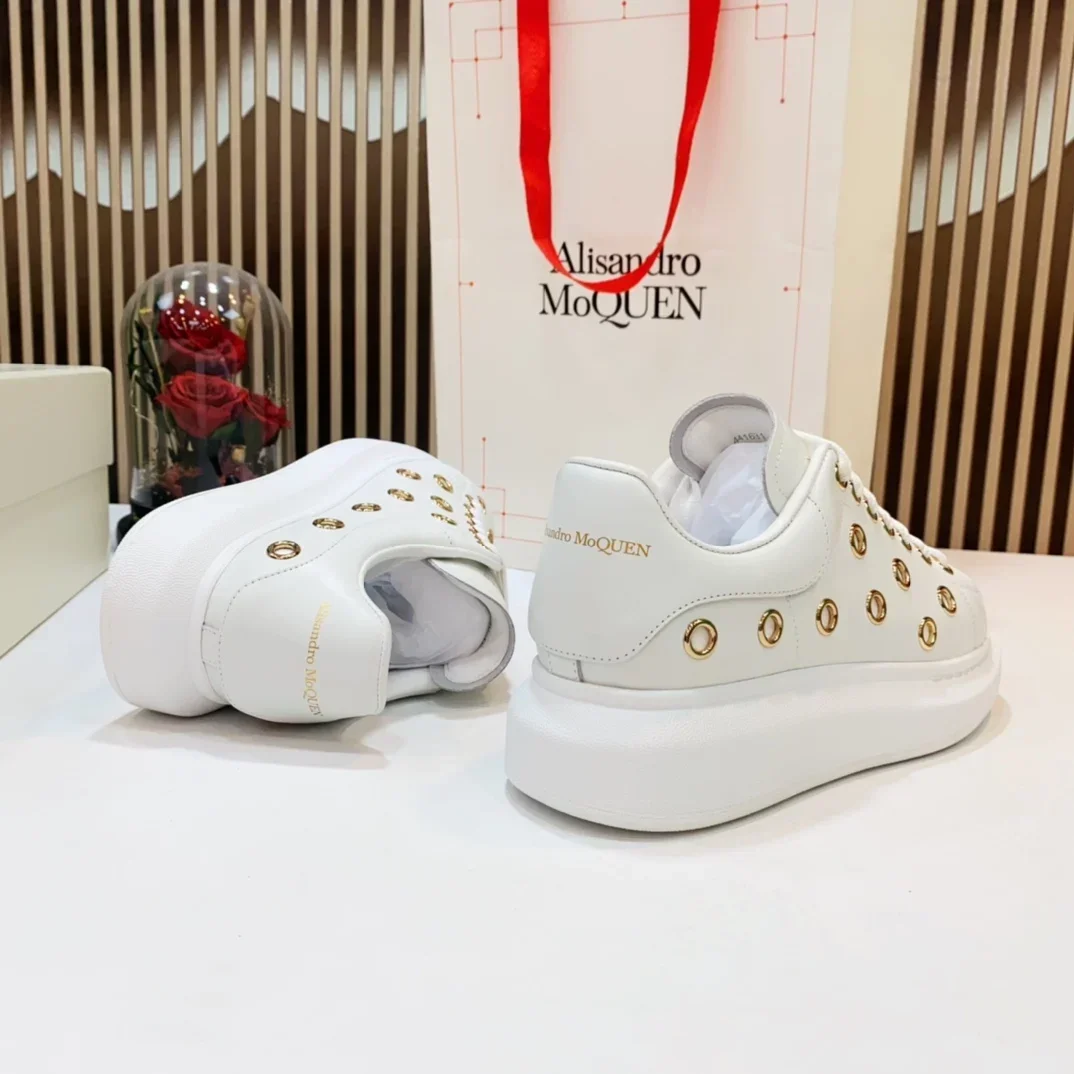 

Top Hight Quality Mens Casual Sneakers Real Leather Womens Brand Designer Tennis Shoes Classic Fashion Design running shoes
