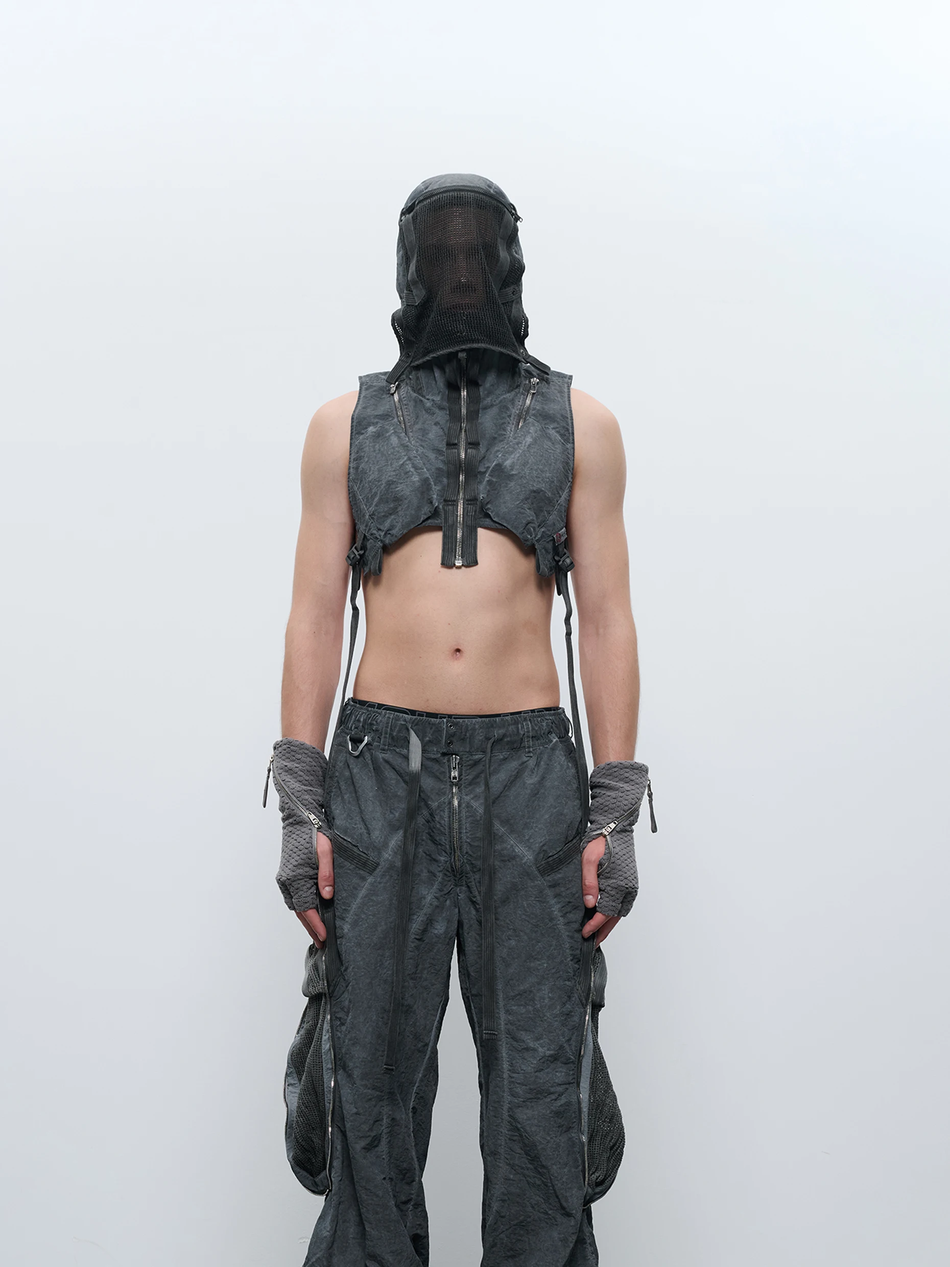 INCONSTANT 25SS J08U cyberpunk - огляд і ціна Down Vest Ultralight