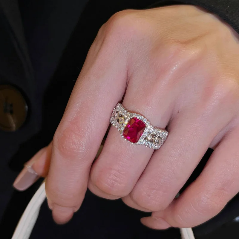 High-end Red Corundum Italian Style Carved Pattern Diamond-shaped Gemstone Open for Women Luxurious Elegant Ring