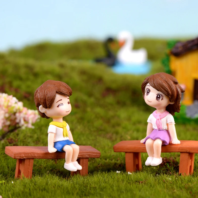 Mini Romantic Couple Figurine Lovers Figures Wedding Dolls Fairy Chair Miniatures Figurines DIY Home Decoration