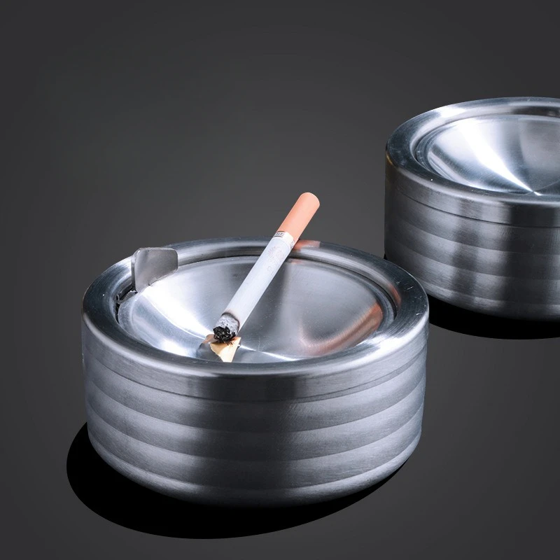 

1pc Cigarette Lidded Ashtray Stainless Steel Silver Windproof Ashtray with Lid Round Shape Smoking Ash Tray