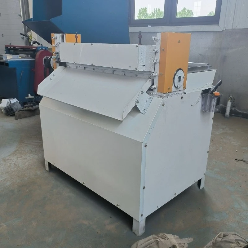Rubber cutting machine, regenerated rubber sheet numerical control cutting machine, rubber slitting machine