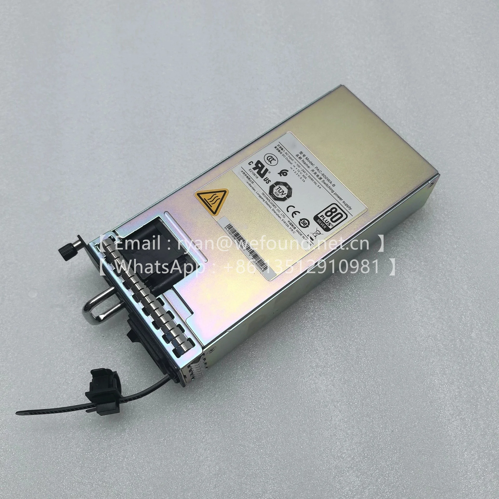 

PAC-600WA-B Переключатели серии S6700 Аппаратное обеспечение Модуль питания переменного тока мощностью 600 Вт 02310PMH