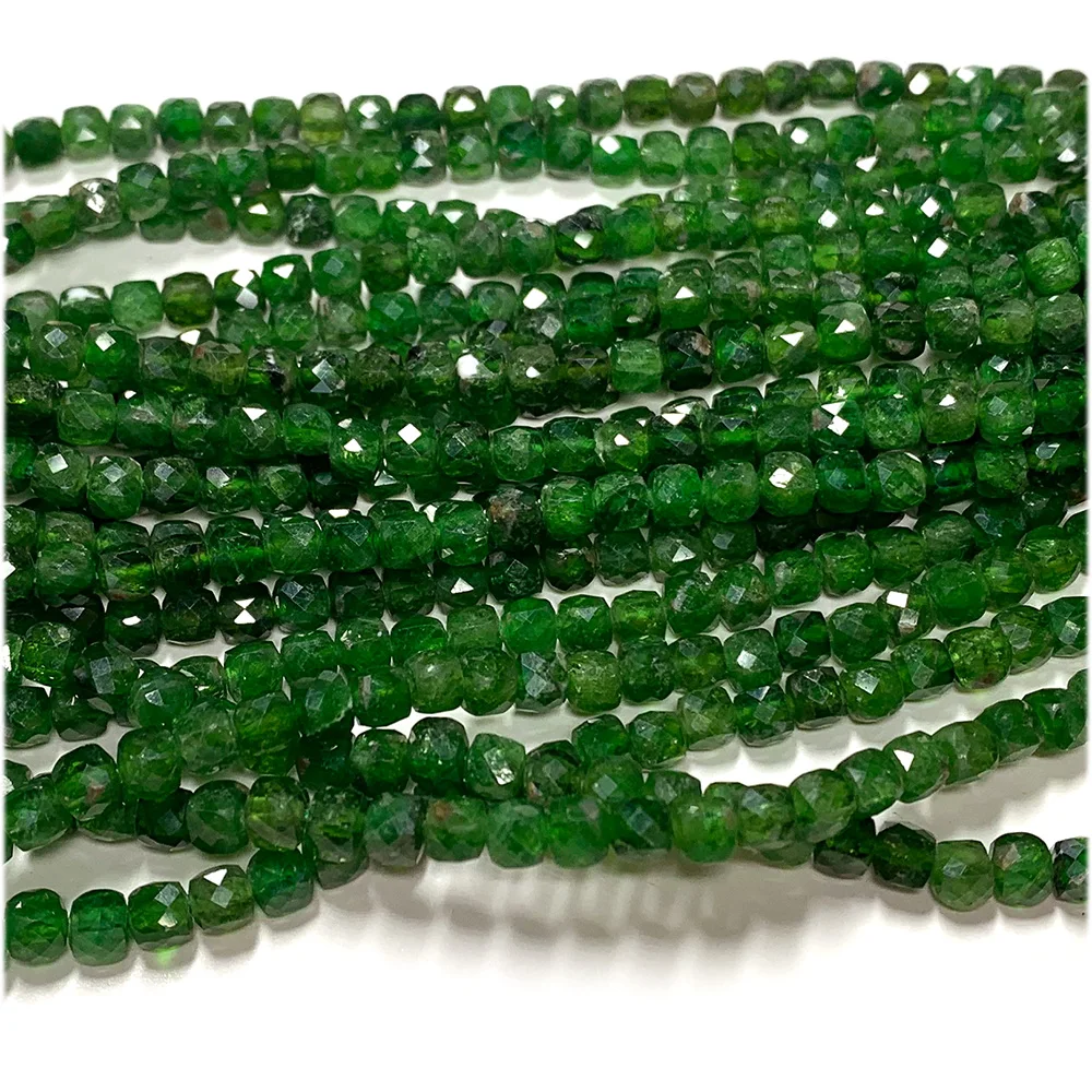 

Veemake Natural Chrome Diopside Faceted Irregular Cube Small Beads For Jewelry Making Necklace Bracelets Earrings Ring 08097