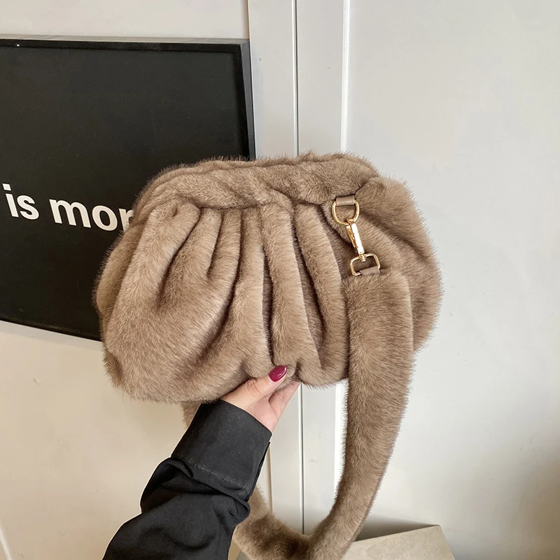 

Fashion Pleated Cloud Bag Soft Faux Fur Handbag Popular Korean-style Underarm Crossbody Bag Comfortable Women's Shoulder Bags