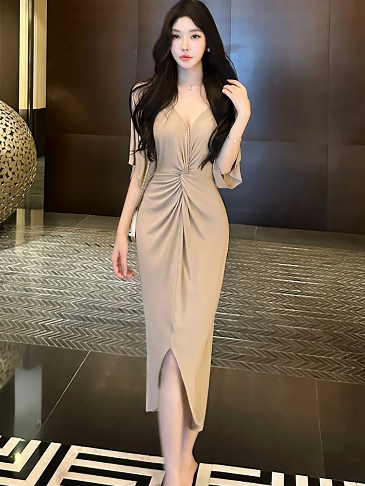 

Женское однотонное плиссированное облегающее платье с V-образным вырезом, длинное, весенне-осеннее, модное, повседневное, праздничное, 2026, корейское, винтажное, для фестивалей и выпускных вечеров