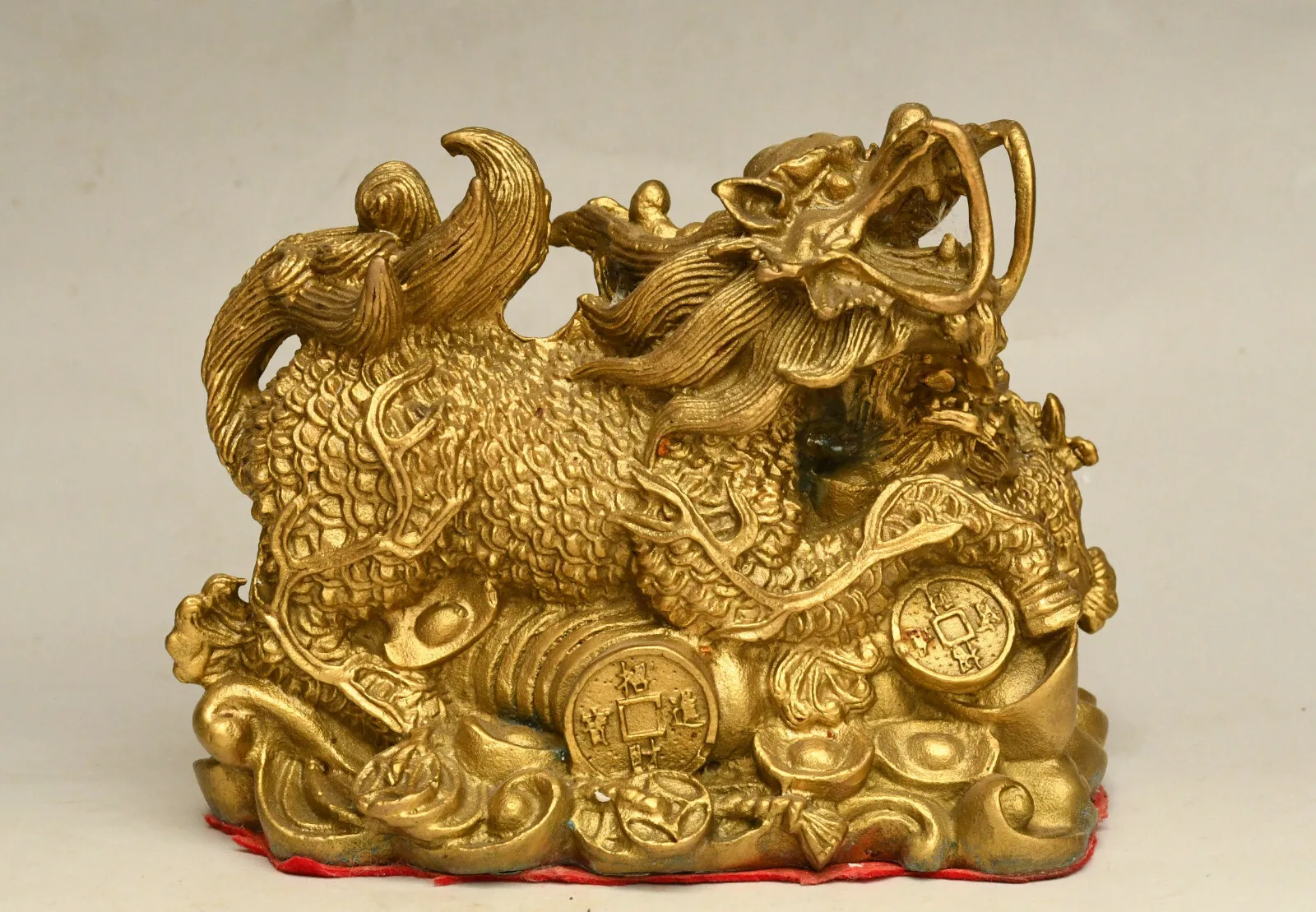 

5.5-Inch Old China Dynasty Bronze Gold-plated Feng Shui Dragon Beast Yuanbao Statue -
