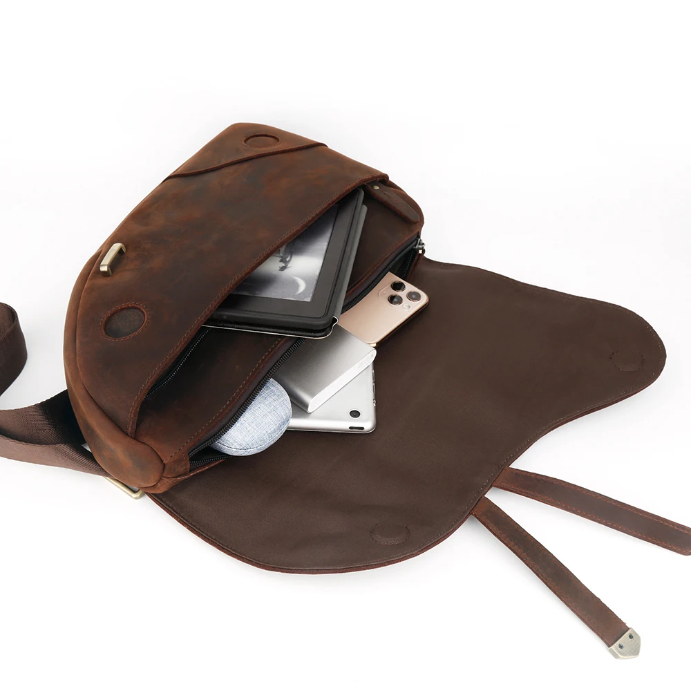New Crazy Horse Leather Crossbody Bag  Men's Retro Large Capacity Saddle Bag Outdoor Casual Leather Chest Bag For Mens