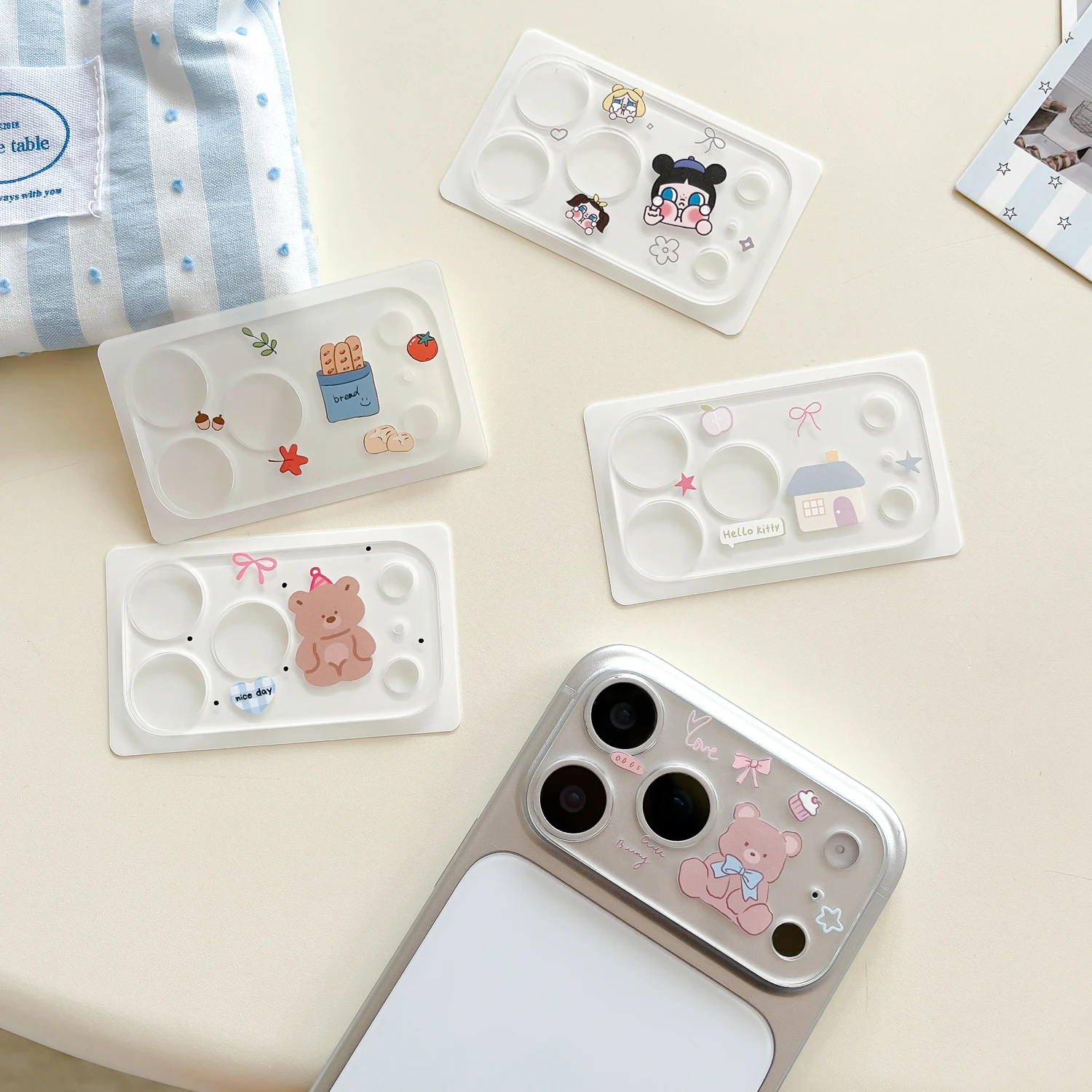 HD كاميرا عدسة حامي آيفون 17 برو ماكس 17 برو 17 برو ماكس الكرتون الخبز الدب عدسة الزجاج المقسى طبقة حماية