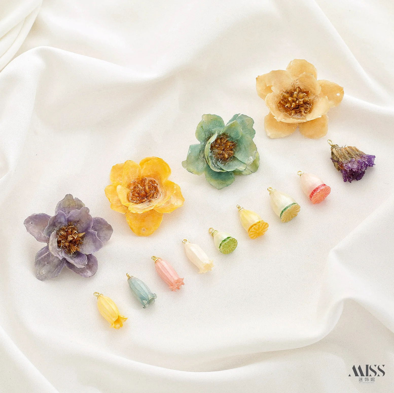 Campanas de Viento de Asia Oriental con Amapola, Lirio de los Valles, Campana Plateada y Flor Seca de No Me Olvides, Colgantes de Epoxi, Accesorios DIY para Pendientes