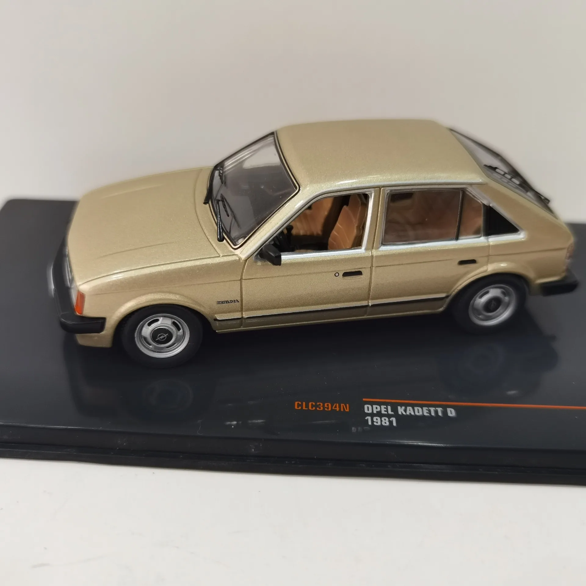 

Литой под давлением IXO масштаб 1/34, OPEL KADETT D GTE 1983, модель автомобиля Opel, Коллекционная игрушка, подарок, сувенир, украшение для дисплея