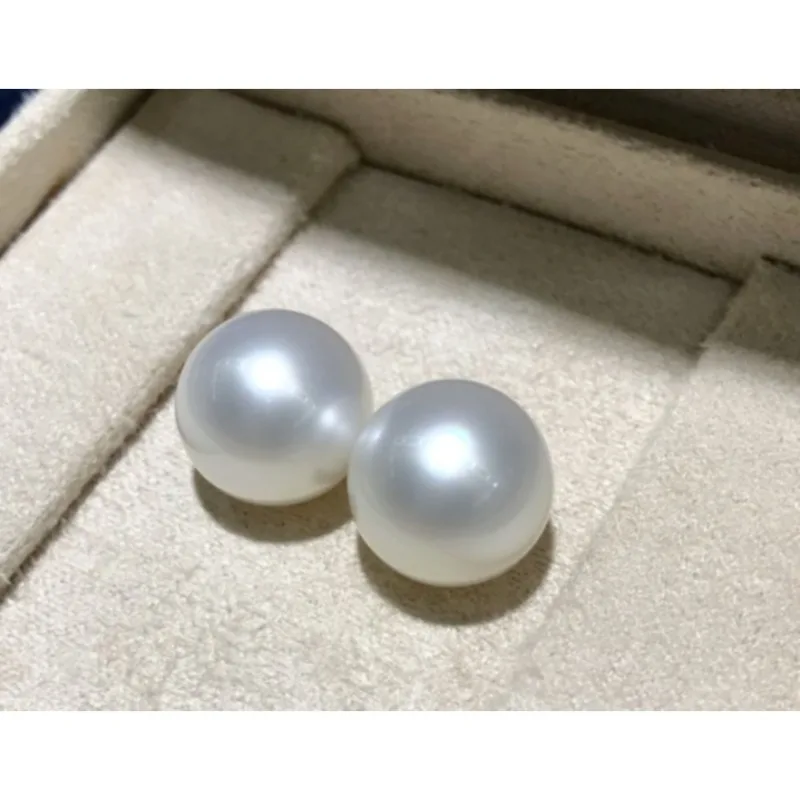 Gorgeous AAAAA REAL NATURAL 11-12mm South Sea White Round Pearl Earrings Personalized Simple Stud Earrings for Women's 14k Gold