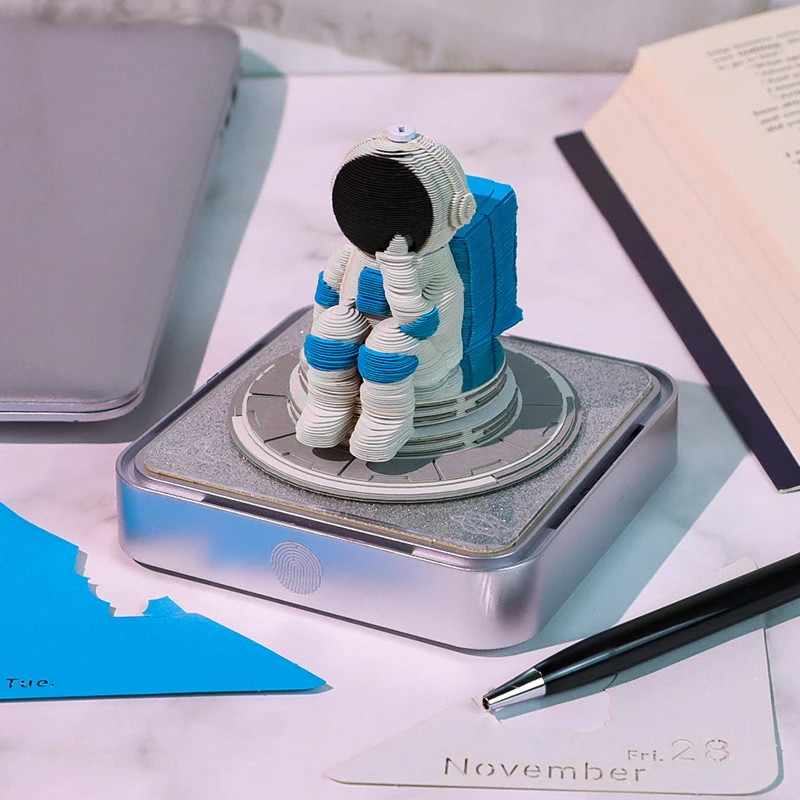 Omoshiroi Block Creative Table Calender 2026 Astronaut 3D Sticky Note Pad Desktop Stationery Accessories Small Novel Gifts