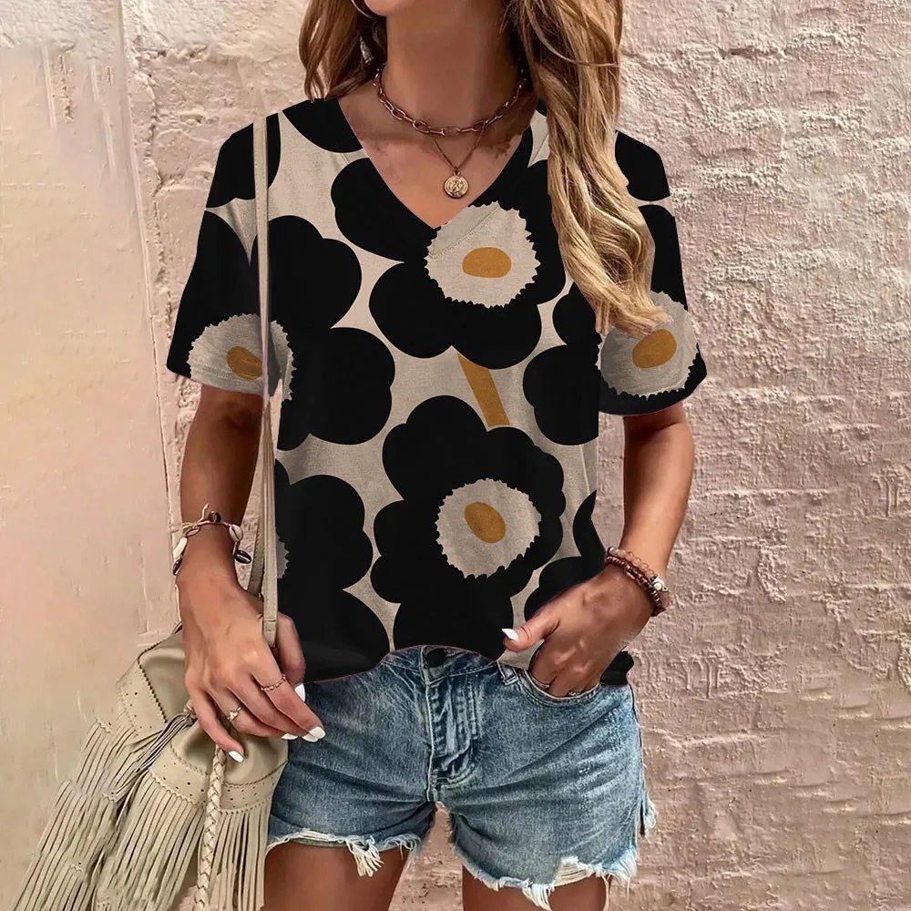 Summer Short Sleeved T-shirt Daily Leisure Grace T-shirt Women\'s Elegant V-neck T-shirt Fashion Flower Pattern Print T-shirt