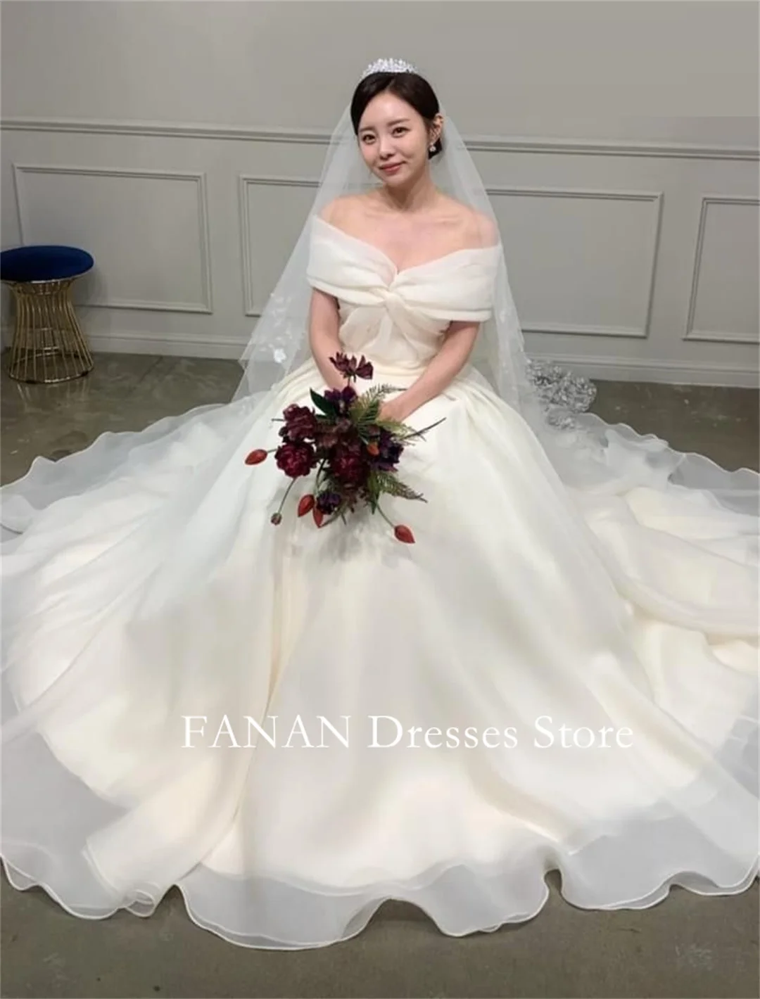 

FANAN Korea Off Shoulder Ruched Ivory Organza Simple Wedding Dresses 웨딩드레스 Customized Princess Corset Bride Gowns Plus Size