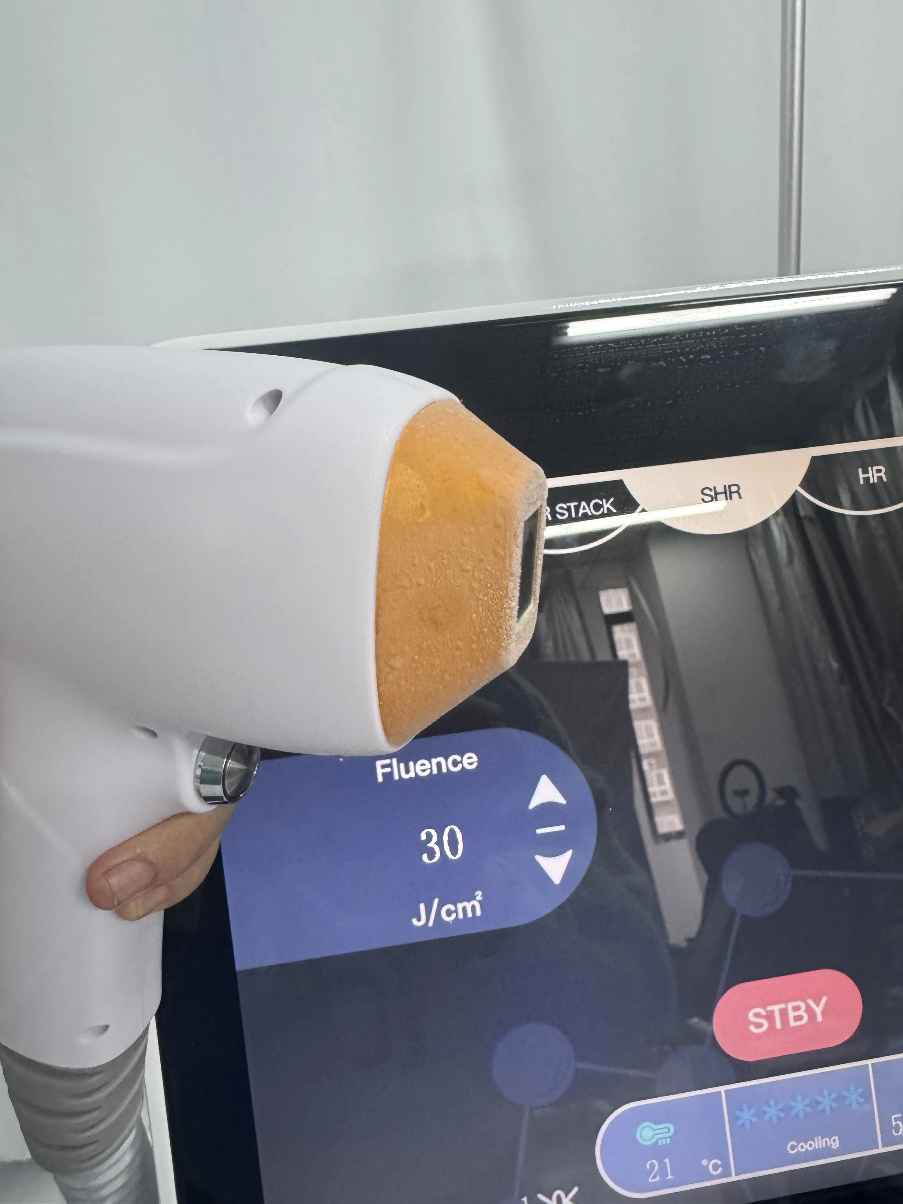 Dispositivo de belleza láser avanzado con diodo portátil de 808nm, reducción permanente del cabello, certificación CE para salón de belleza