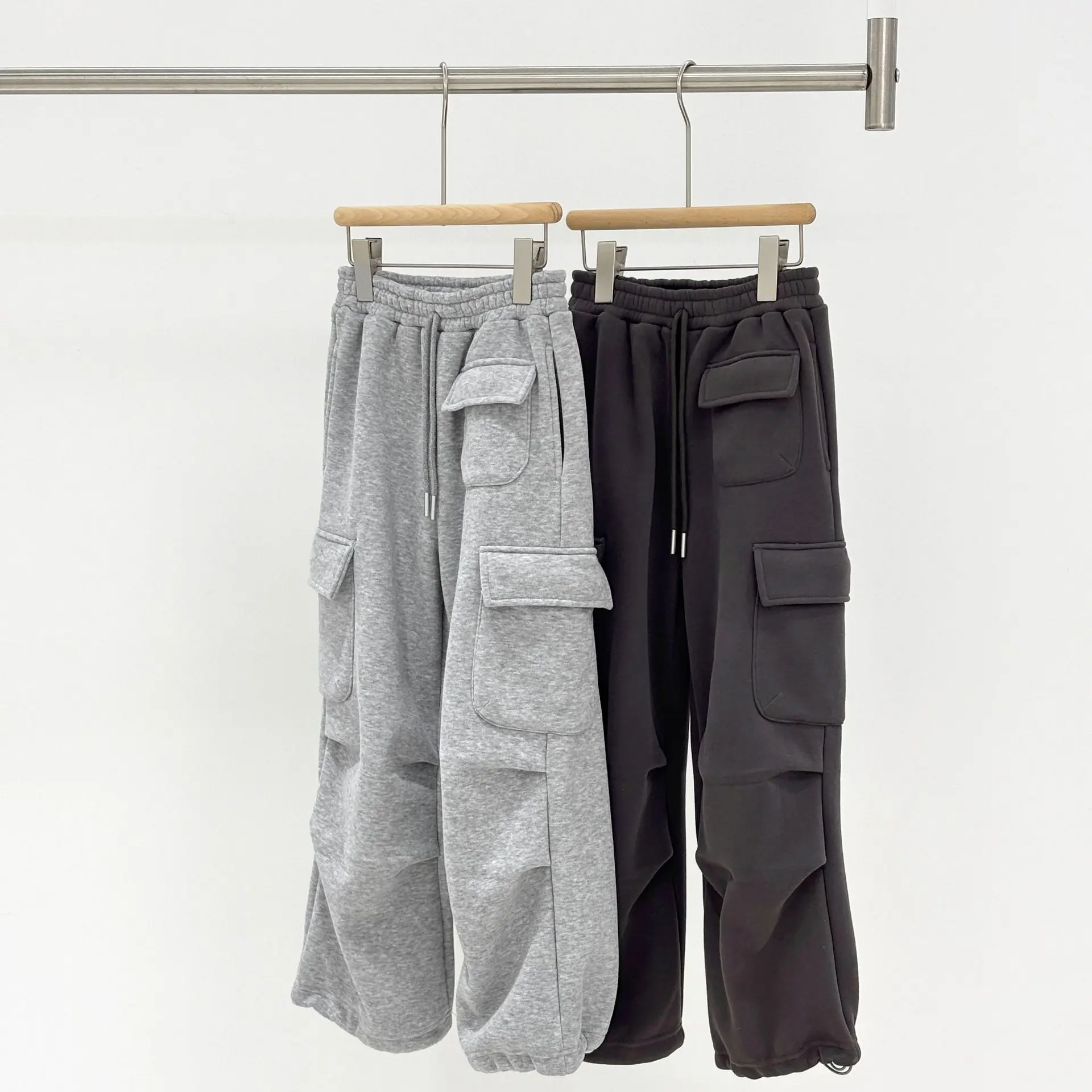 

25 Winter New Girls Cotton Fleece Cargo Sweatpants Fleece Thickened Loose Tie Pockets Girls Casual Pants