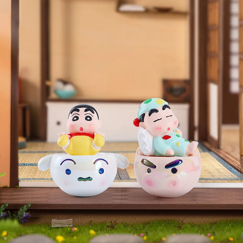 1 قطعة نمط عشوائي أنيمي تلوين شين تشان kawaii بهلوان عمل الشكل البلاستيكية نموذج اللعب سطح المكتب زخرفة جمع الهدايا محاصر