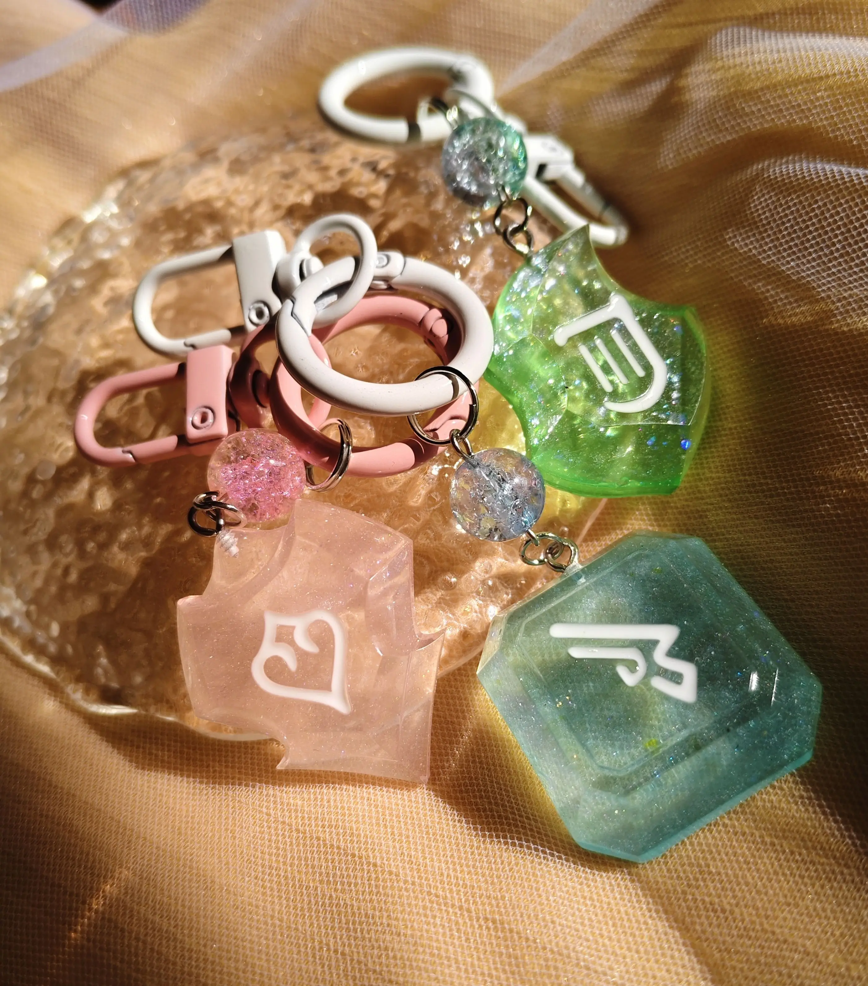 لعبة FF14 الخيال الرابع عشر بلورات المفاتيح حكيم ريبر فارس الظلام راقصة الأحمر ماج الأبيض ماج قلادة تأثيري Doujin هدية #4