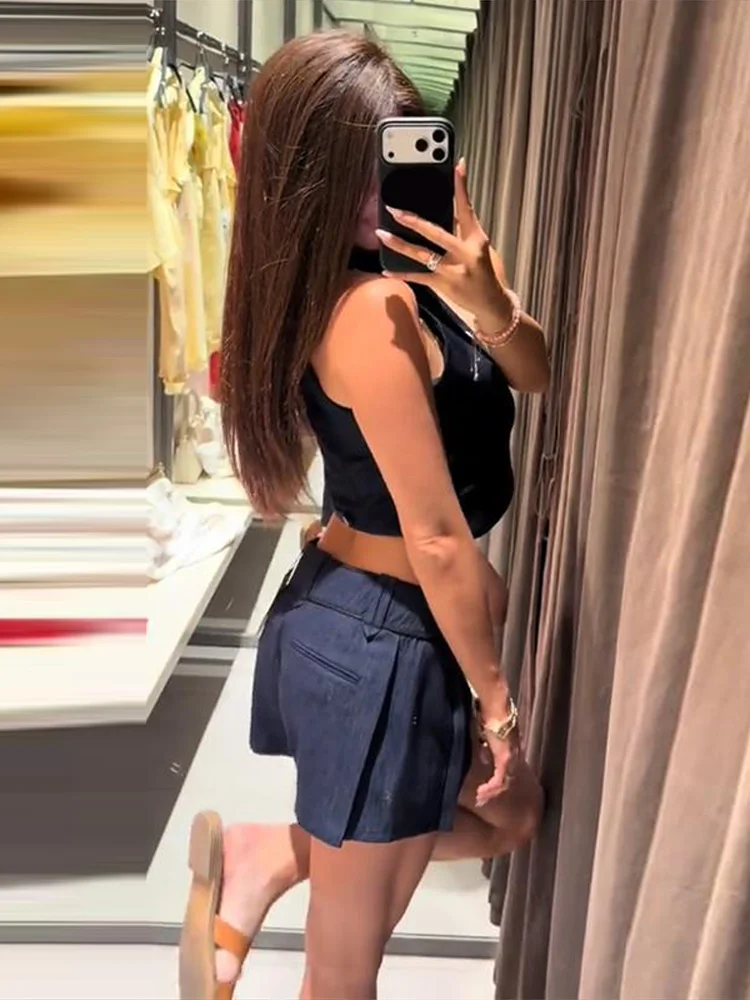 Neue sexy Damen-Partykleidung: Crop-Top mit seitlicher Knopfleiste, ärmellose Neckholder-Weste und Low-Waist-Shorts im Streetwear-Stil – Detail 14