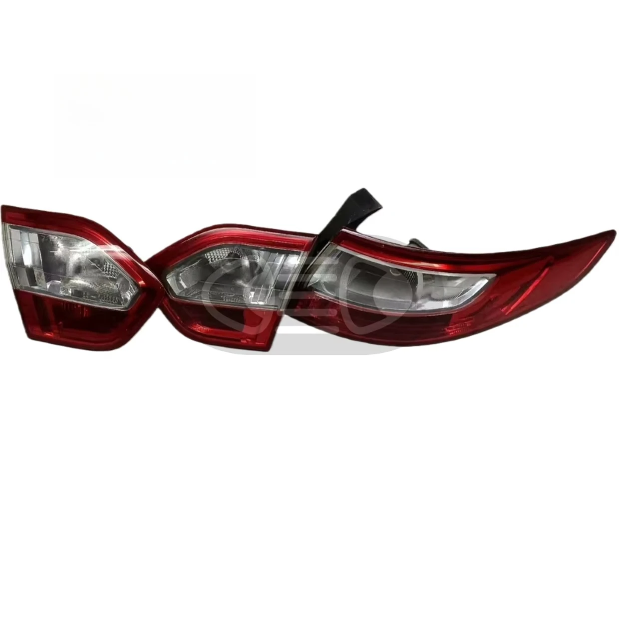 1 Set for 2011-2013 Renault Fluence Tail Light Assemblies 12V 3000 Lumens 4000K. Genuine Parts Perfect Working Order