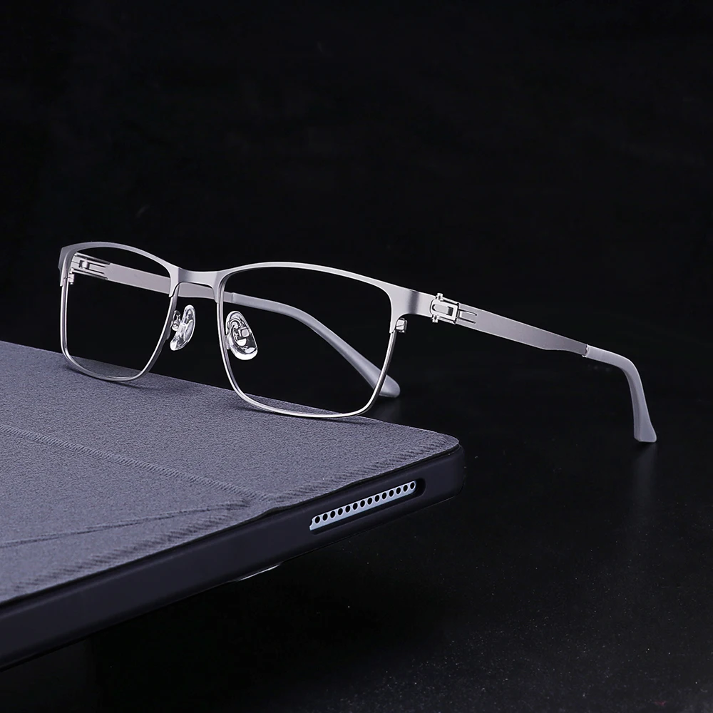 

Optical Men Titanium Alloy Eyeglasses Frames for Men Eyewear Flexible Temples Legs IP Electroplating Alloy Spectacles