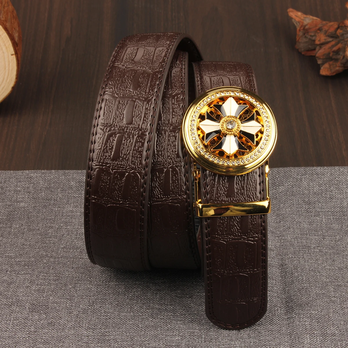 クロコダイル柄ビジネスメンズベルトファッションダイヤモンド自動バックルカジュアルフェイクレザーベルト男性用