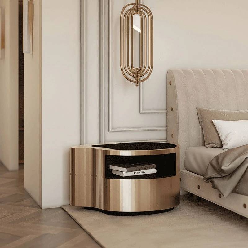 Einfacher Nachttisch mit Doppelschublade