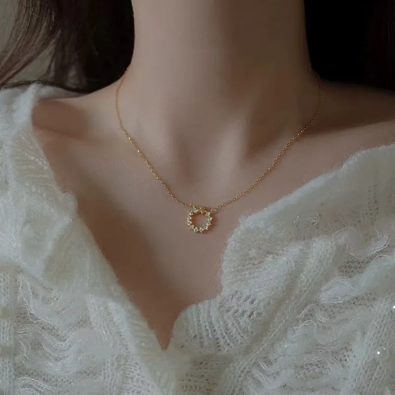 

Korean Style Star Round Zircon Pendant Necklace For Women S925 Pure Silver Electroplated 14K Gold Light Luxury Party Jewelry