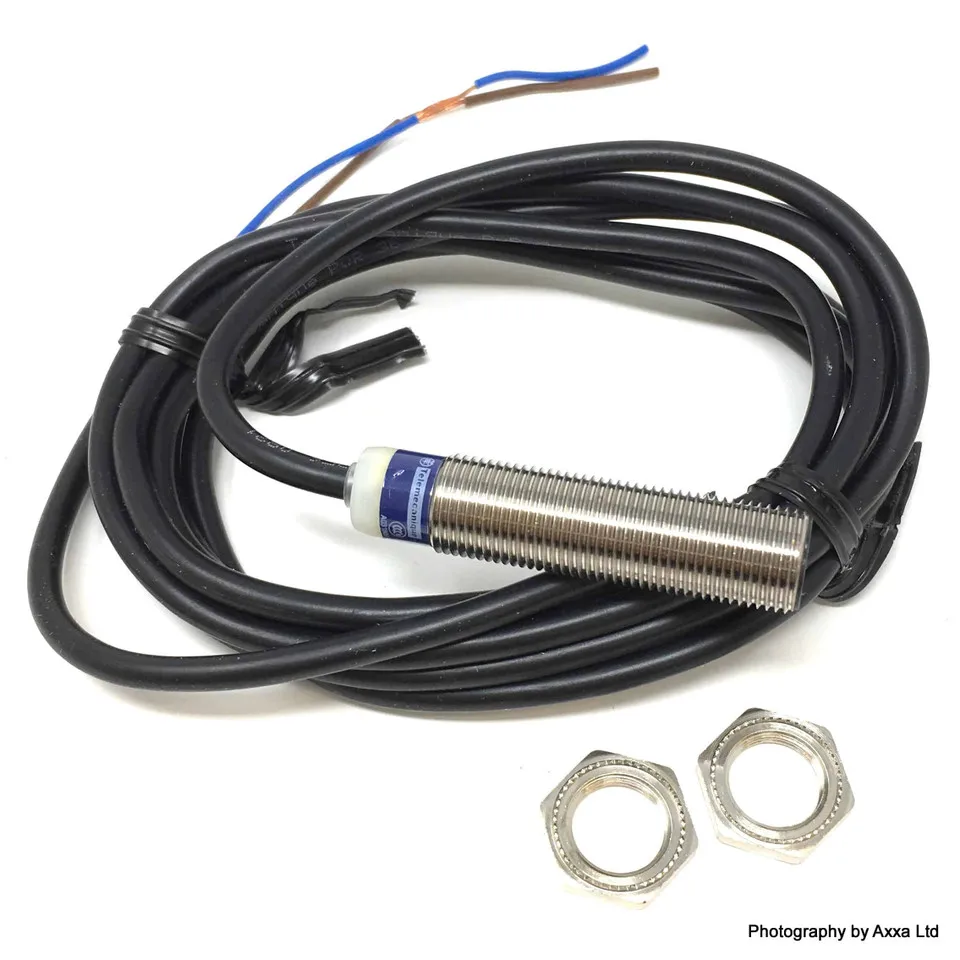 

Датчик приближения XS512B1DAL2