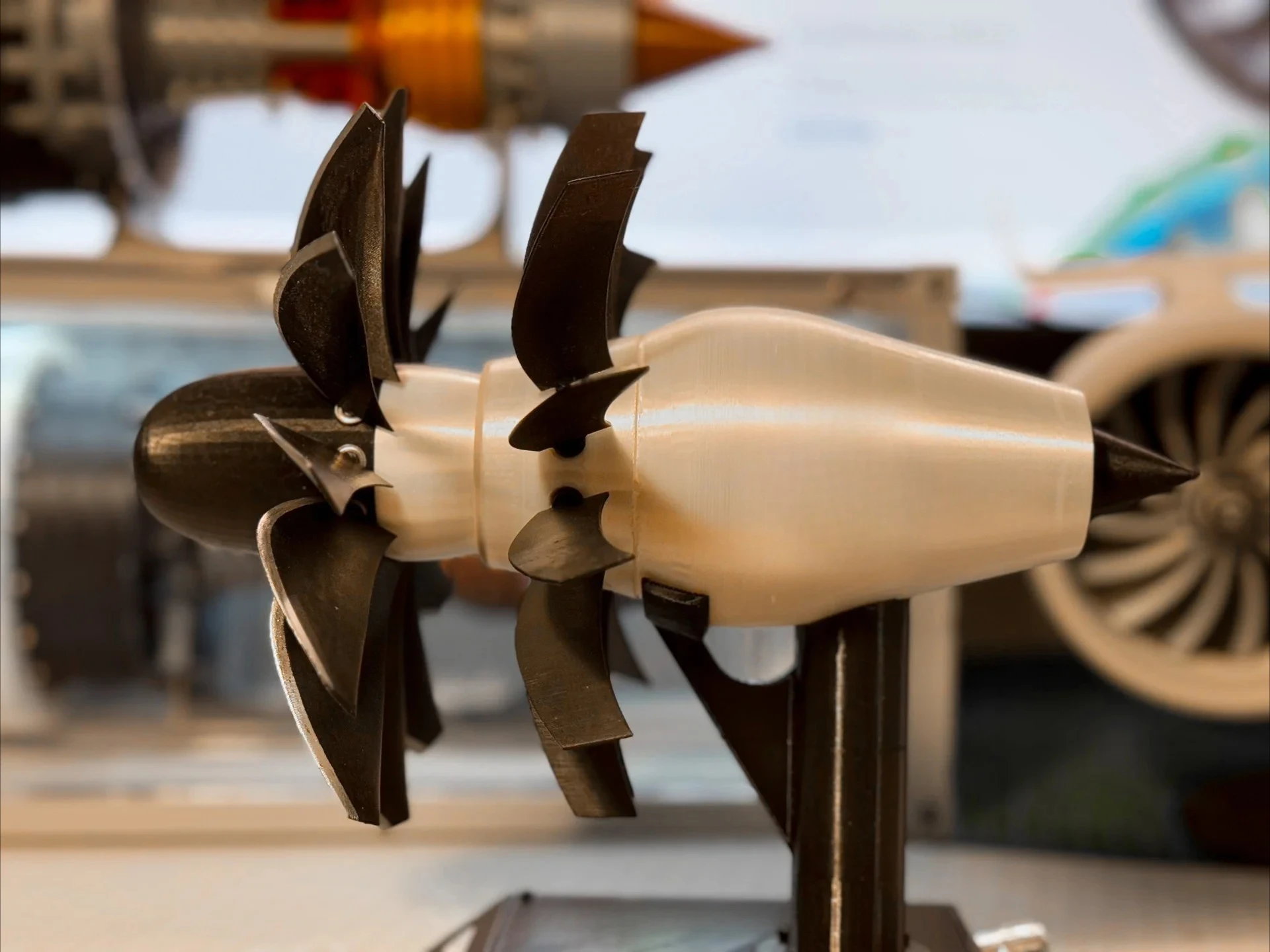 Open Rotor Engine Model Toy  Suitable For Scientific Experiments And As An Office Decoration