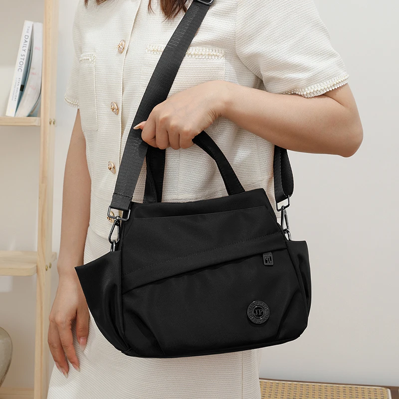 Vintage Nylon Umhängetasche für Damen, Retro-Mode Schulterhandtasche, leichte Handtasche, Trendige Alltags-Pendler-Accessoire – Detail 14