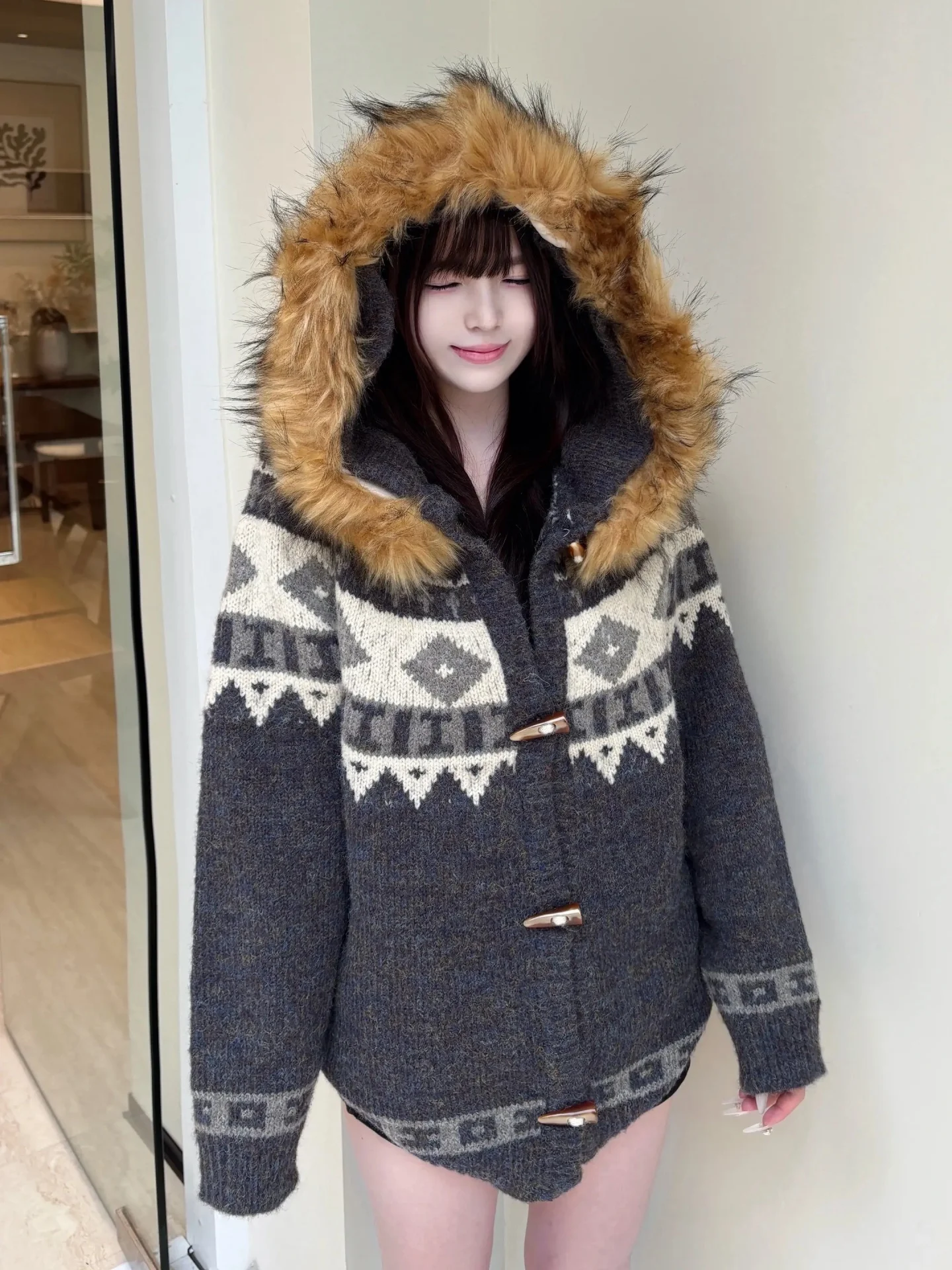 

Loose Fit Knitted Cardigan with Fur Collar for Men And Women Casual Sle Winter Outerwear Button up Sweater Trendy Sle