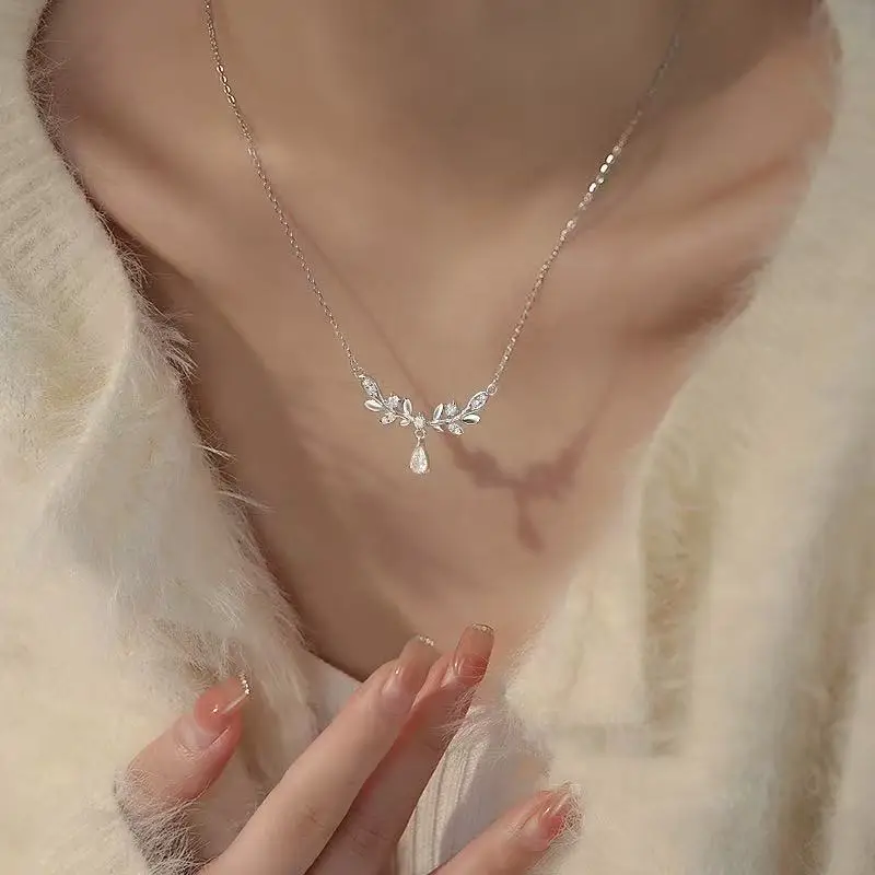 جديد 925 فضة شكل هندسي قلادة شخصية سحر امرأة قلادة المختنق هدية عيد ميلاد المرأة مجوهرات رائعة