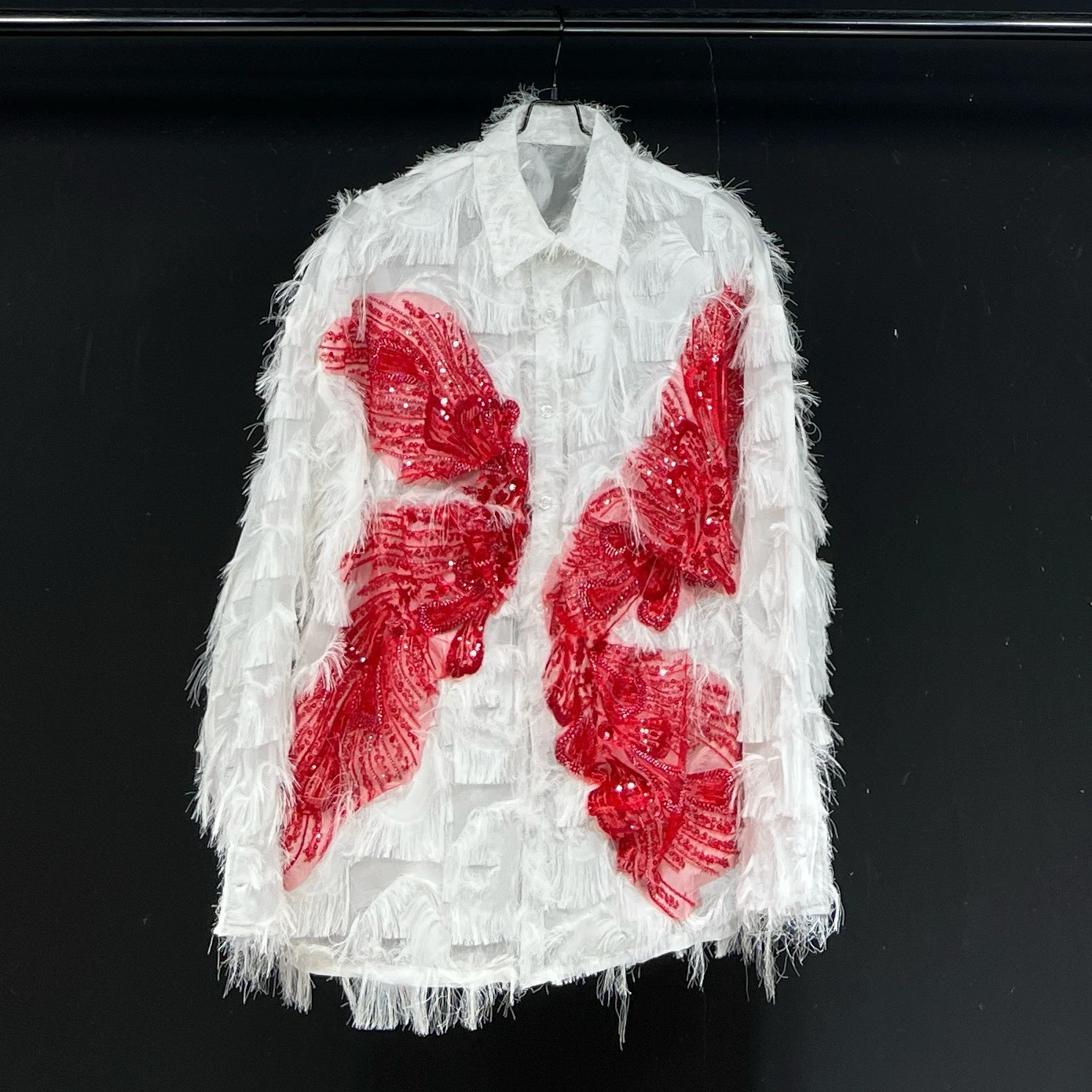 

2025 White Tassel Beggar Style Loose Casual Long Sleeved Shirt 3D Butterfly Jacquard Stage Banquet Social Performance Costumes