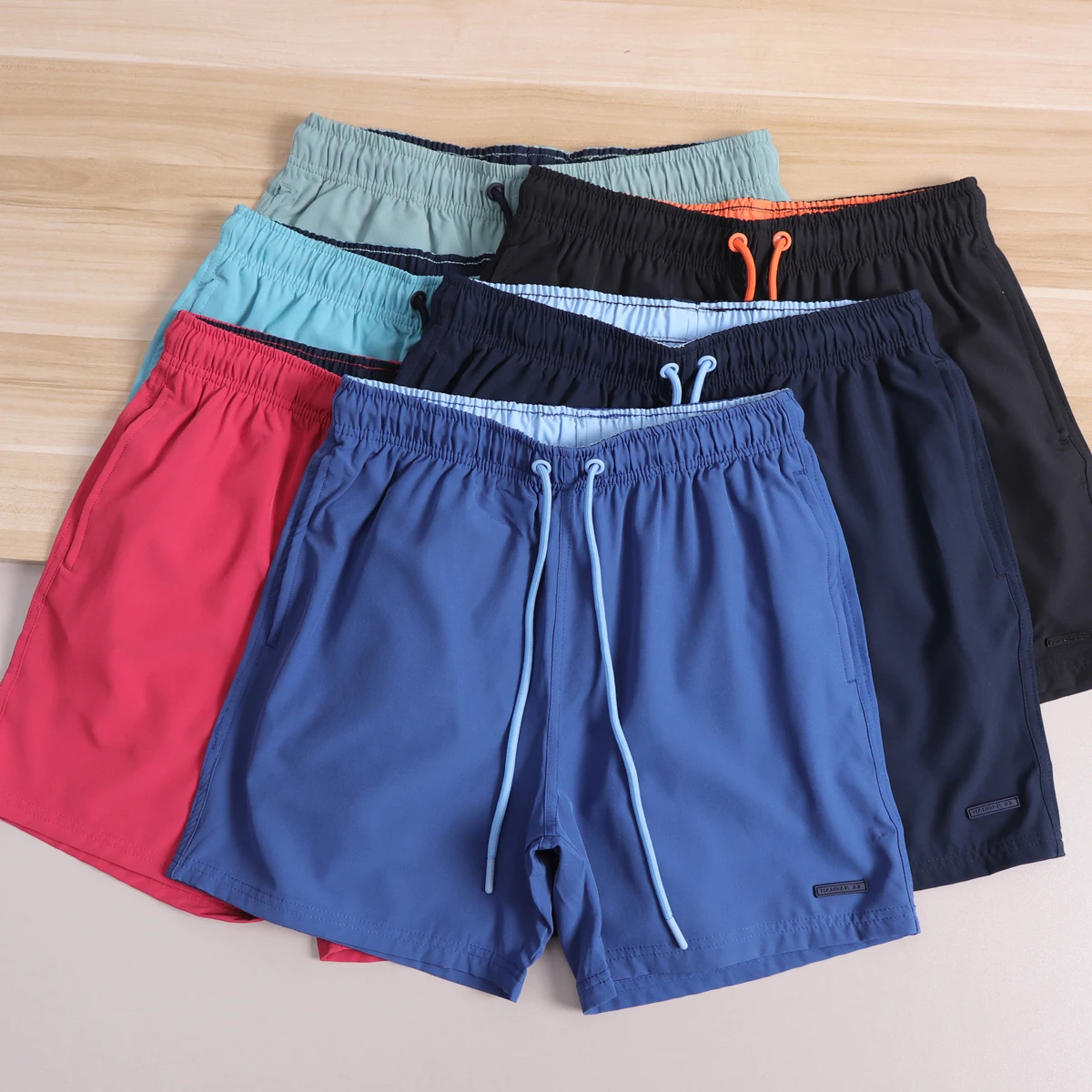 

Quick Dry Lightweight Sports Shorts for Men Beach Pants Five-Quarter Length Outdoor Outdoor Activity Shorts Summer Season