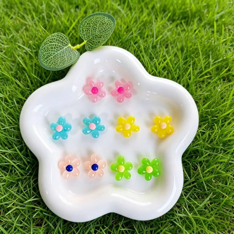 Hot Sales 10PCS Sweet Shoe Charm Pins DIY Luminous Five Petal Flower Handicrafts Detachable Buckle Charms Hole Shoes Accessories