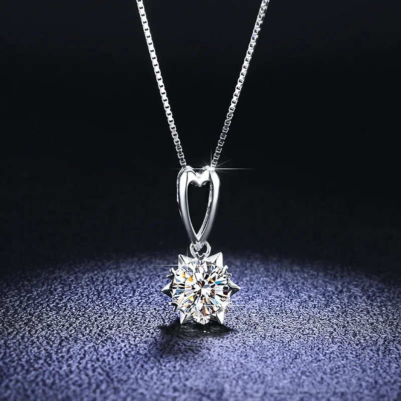 18K gold clavicle necklace jewelry moissanite versatile 1carat   snowflake D color VVS1 diamond pendant empty support