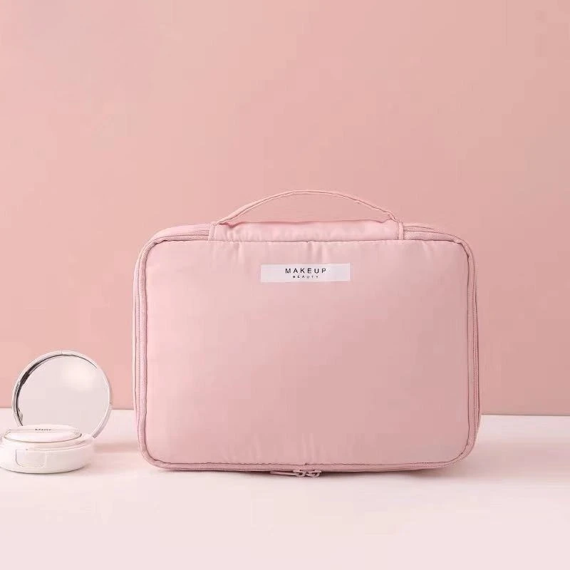 حقيبة مستحضرات التجميل المحمولة ذات المظهر العالي للسيدات ذات سعة كبيرة حقيبة غسيل للسفر حقيبة تخزين المكياج ثلاثية الأبعاد